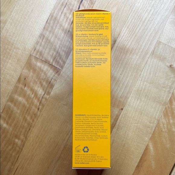Rodial Vitamin C Brightening Serum - Picture 4 of 6